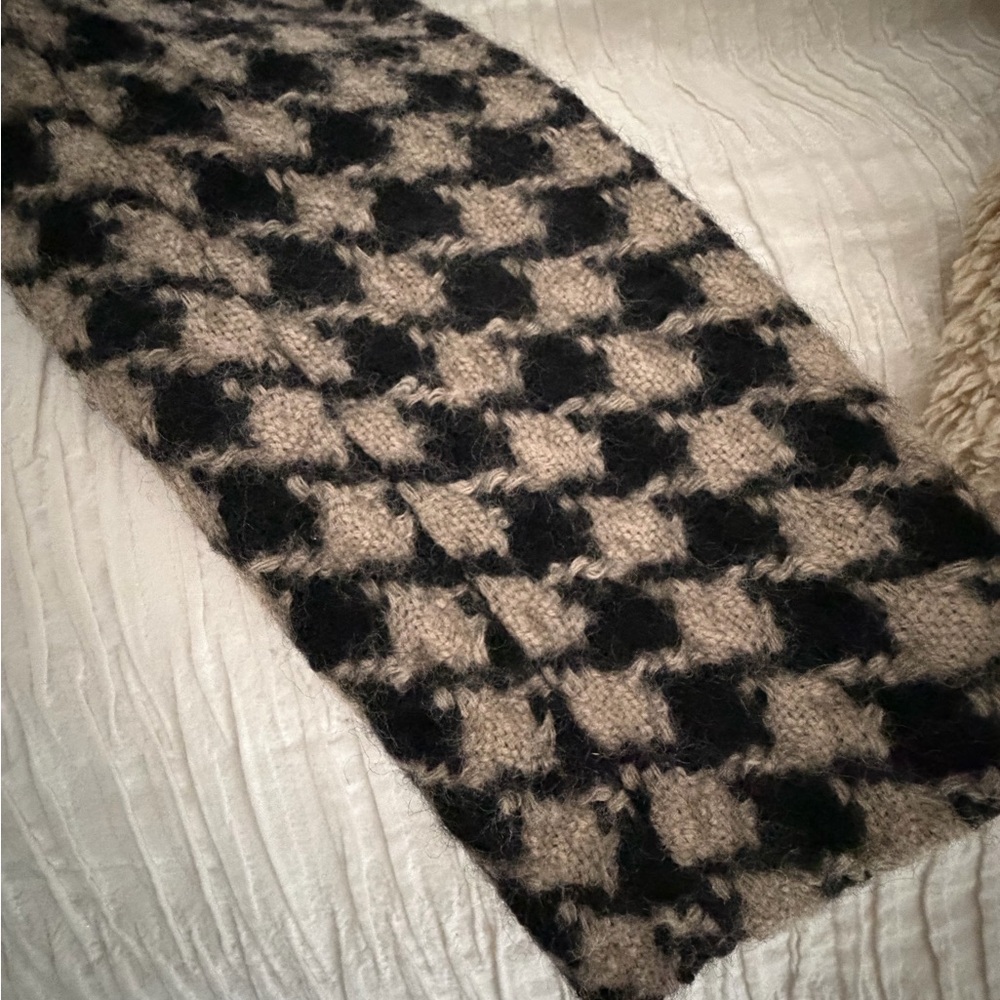 Banana Republic Black and Tan Houndstooth Blazer Medium - Picture 6 of 8
